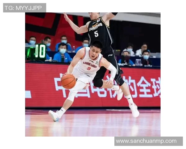 齐麟的崛起与未来展望：从新星到篮球巨星的成长之路